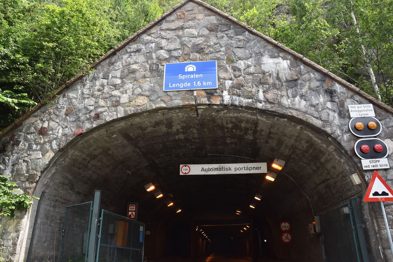 Spiraltunnels tunnelportal i Bragernesåsen