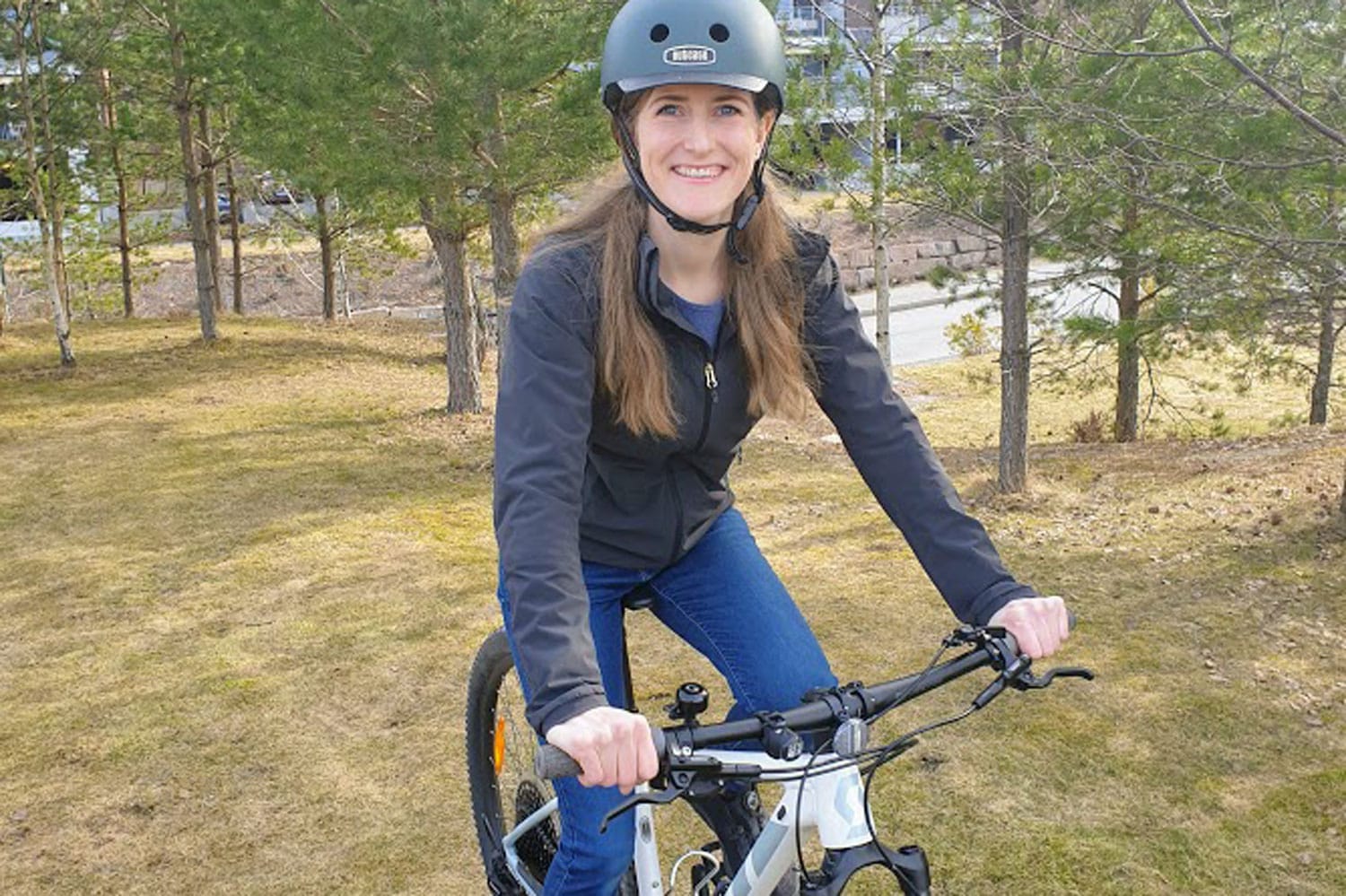 Elisabeth von Enzberg-Viker på sykkel