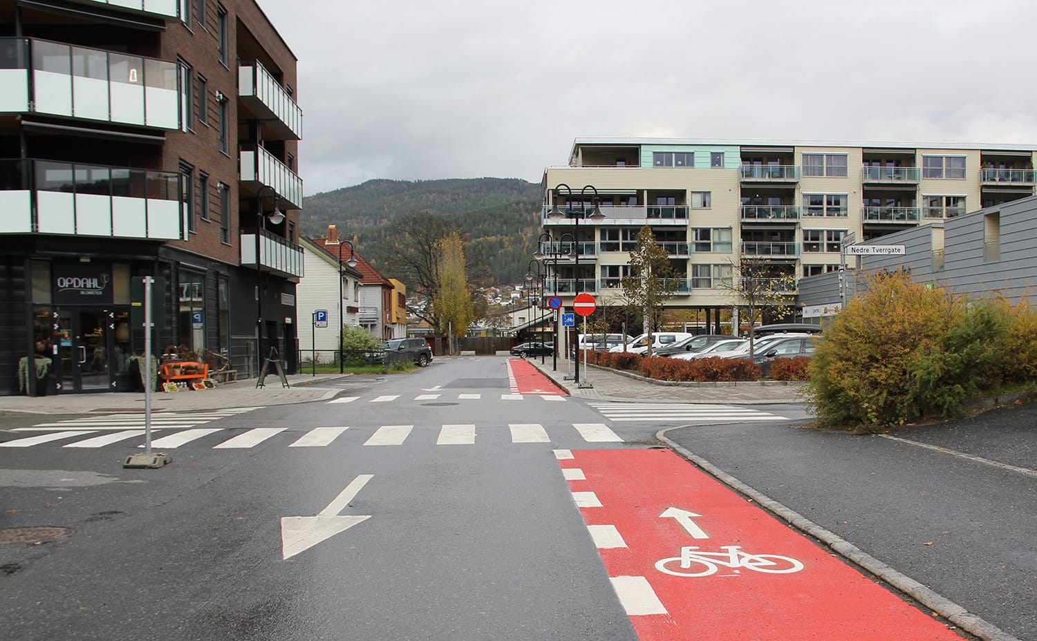 Sykkelfelt i rødt i Meierigata Mjøndalen
