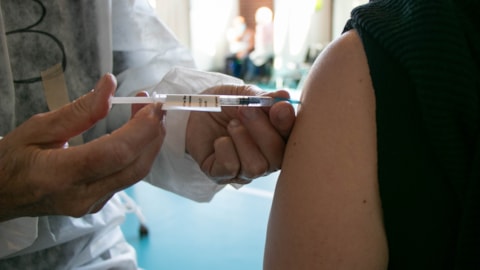 Åpner for fjerde vaksinedose til alle mellom 18 og 64 år